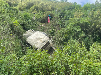 डडेल्धुरामा जीप दुर्घटना हुँदा ८ जना घाइते 