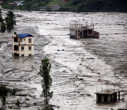 हेलम्बुका बाढी प्रभावितलाई एक लाख सहयोग