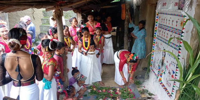 थारू समुदायमा मनाइयो ‘अस्टिम्की’ पर्व