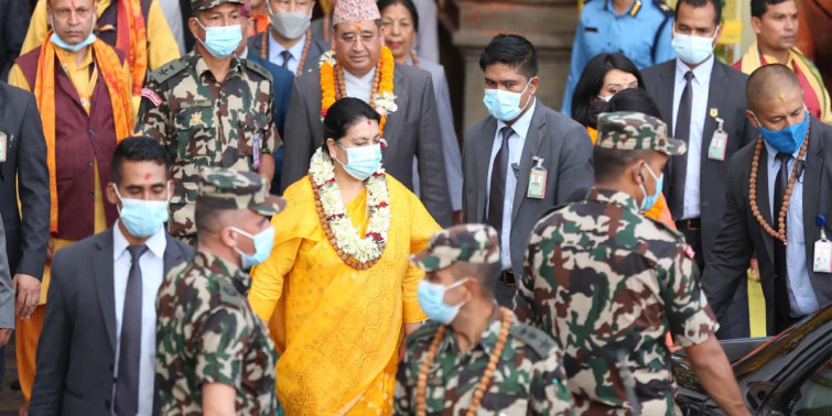 तीजको अवसरमा राष्ट्रपति भण्डारीद्वारा पशुपतिनाथ मन्दिरको दर्शन