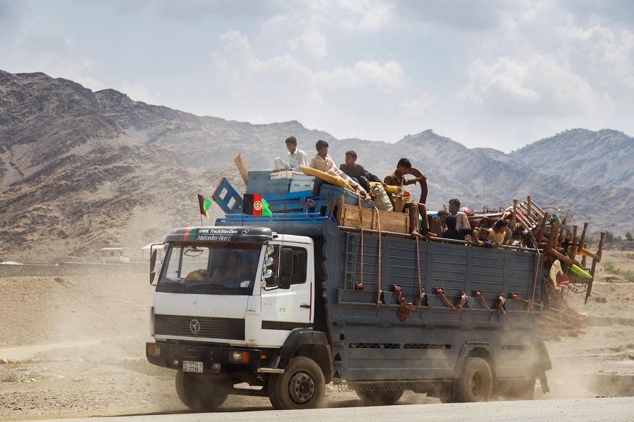 देश छाडेका २१ हजार अफगानी शरणार्थी घर फर्के