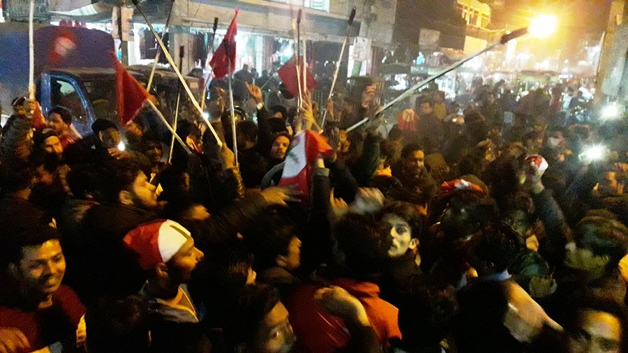 नेवि संघको मसाल जुलुस, सरकार अधिनायकवादी भएको आरोप