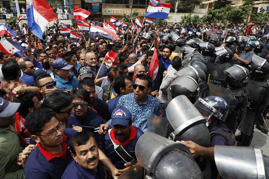 तरुण दलले सातै प्रदेशमा विराेधसभा गर्दै