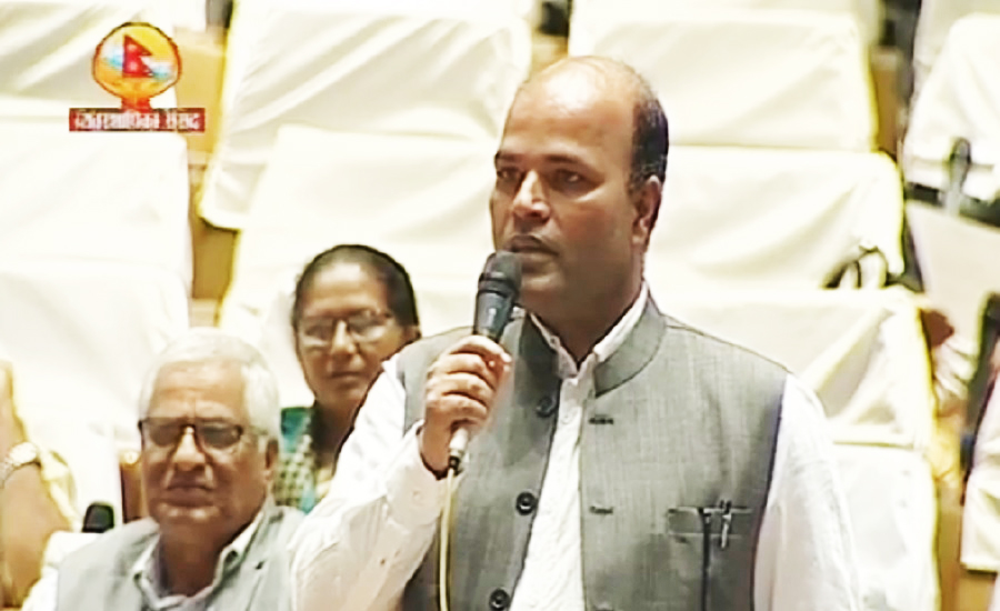 ‘दुईतिहाइको दम्भमा पशुपति शर्माको गीतमाथि प्रतिबन्ध, म पुरस्कृत गर्छु’