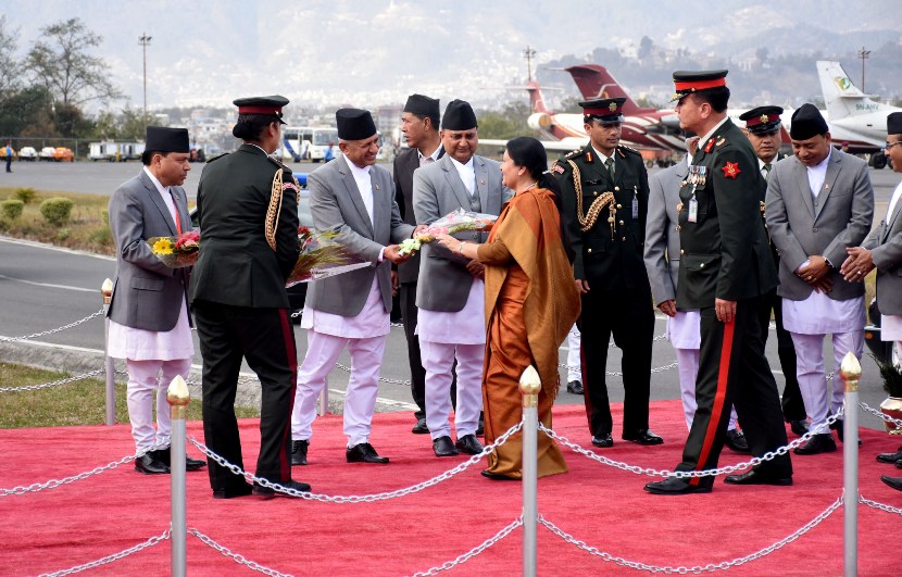 राष्ट्रपति भण्डारी स्वदेश फिर्ता (हेर्नुहोस् १० तस्वीर)