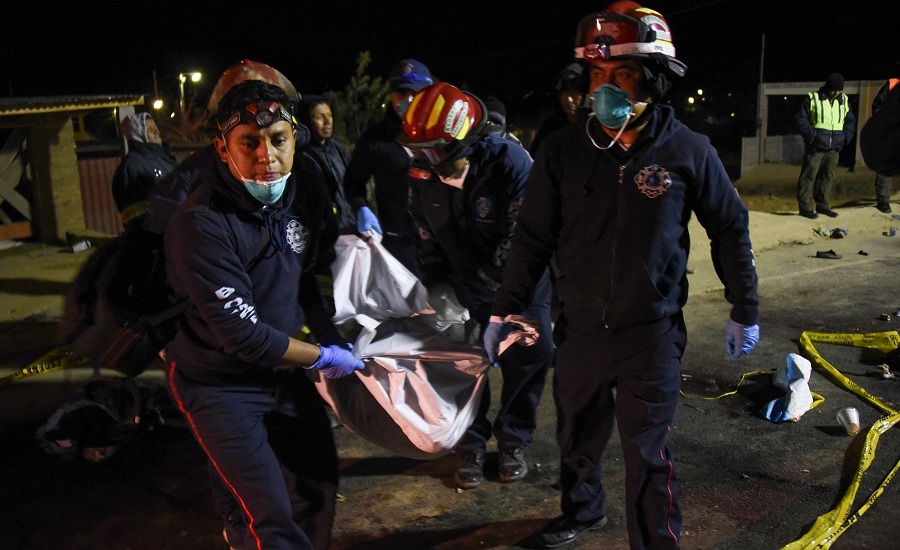 सडक दुर्घटनामा परी १८को मृत्यु