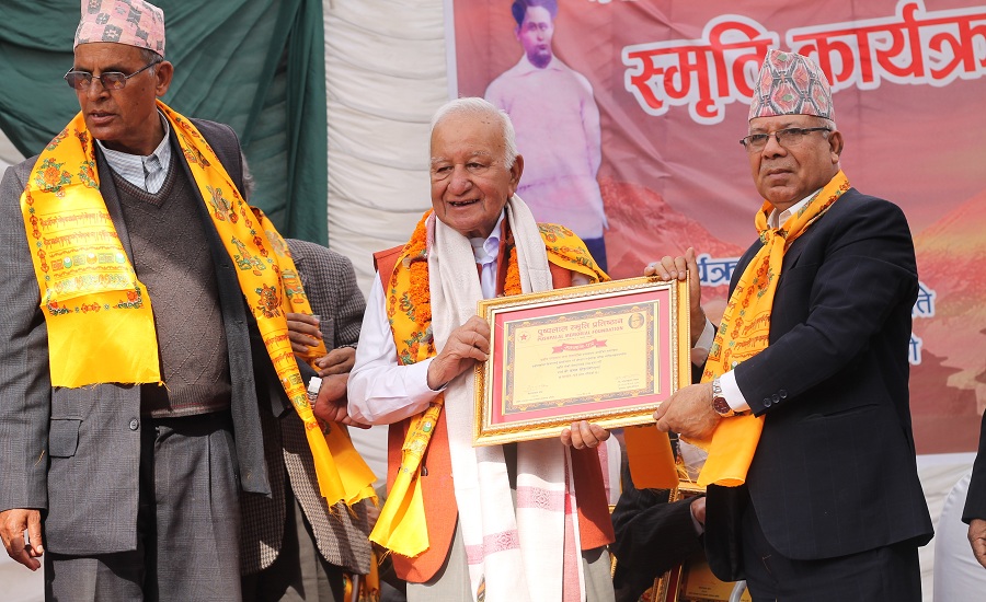 क्रान्तिकारी अगुवा एवं राजनीतिज्ञ कोइराला, मानन्धर र बर्मा सम्मानित