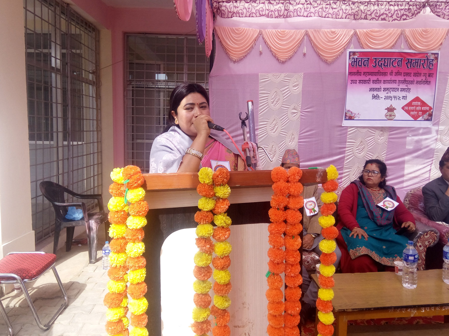 बोल्दाबोल्दै बेहोस भएकी सांसद शान्ता चौधरी अस्पताल भर्ना