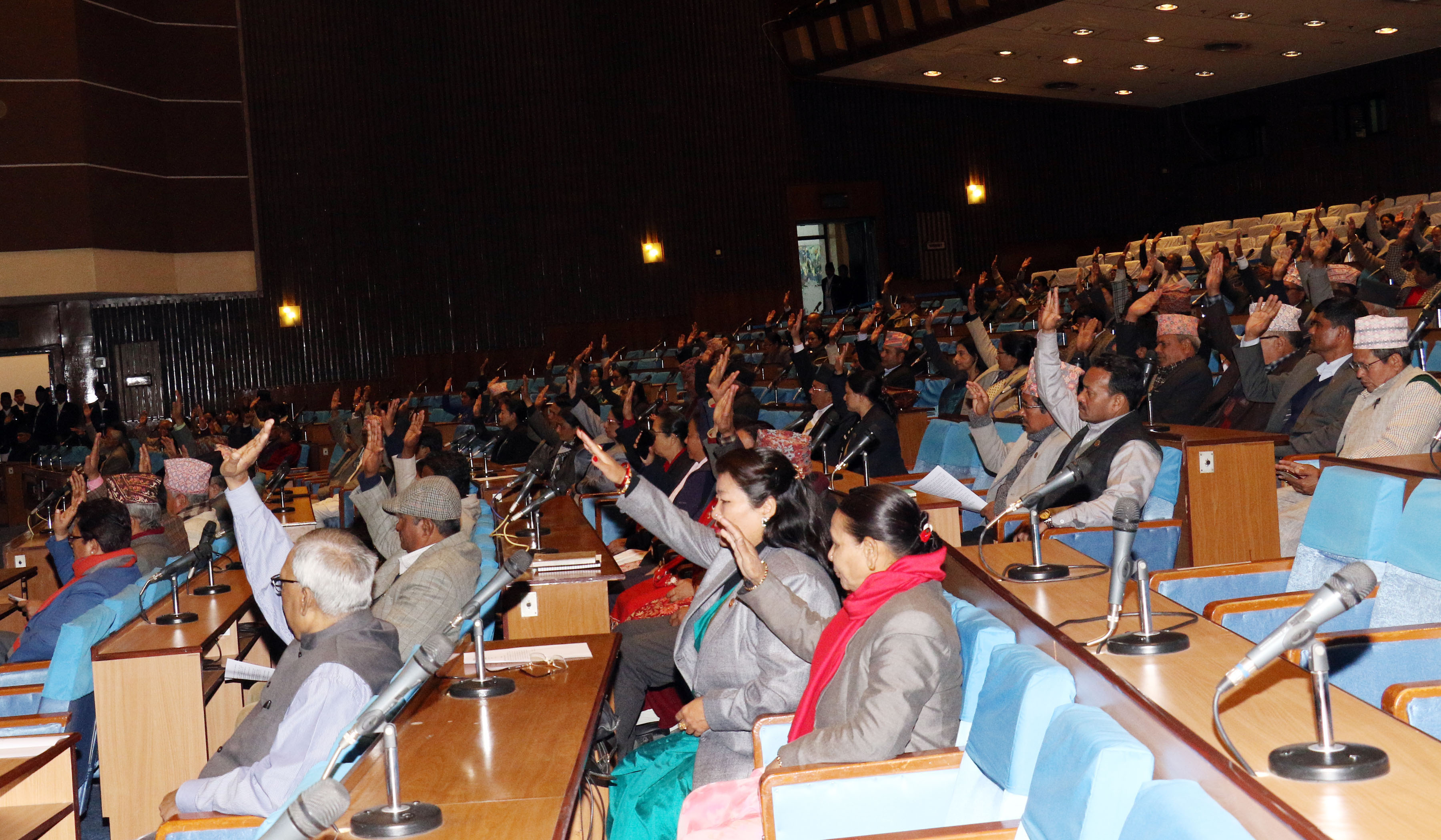 मन्त्री अधिकारीको निधनप्रति प्रतिनिधिसभा र राष्ट्रिय सभामा शोक प्रस्ताव पारित