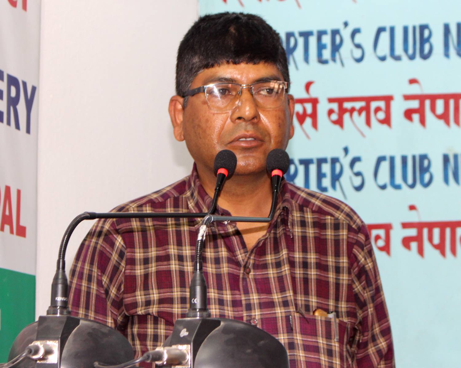 राजनीतिक आस्थाको आधारमा छिमेकीले चरित्र हत्या गरेः थपलिया दम्पत्ति