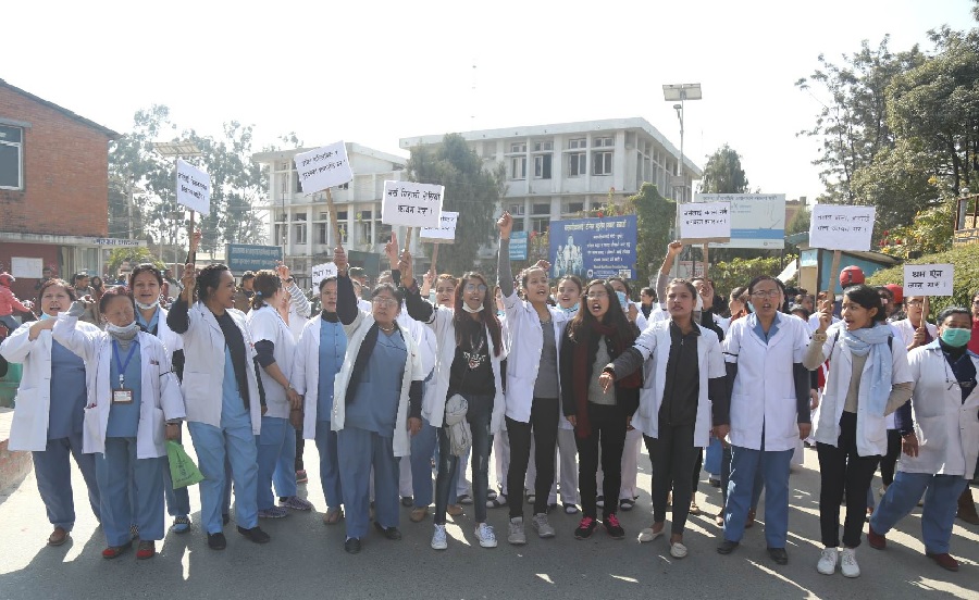 नर्स आन्दोलित, शहीद धर्मभक्त राष्ट्रिय प्रत्यारोपण केन्द्रको सेवा प्रभावित