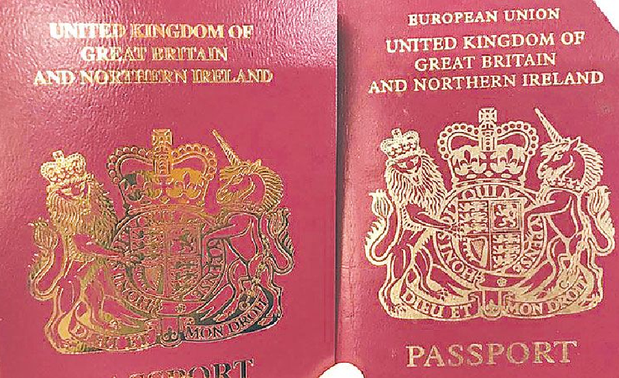 बेलायतले राहदानीबाहिर लेखिएको ‘युरोपेली संघ’ शब्द हटायाे