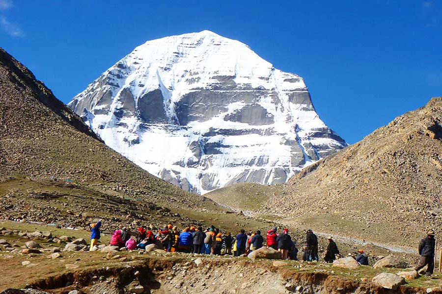 कैलाश मानसरोवरमा एकै हप्ता ८ सय भारतीय तीर्थयात्री