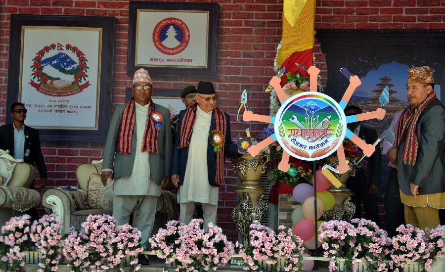 अब सबैलाई स्वदेशमै रोजगारी दिइन्छ : प्रम ओली