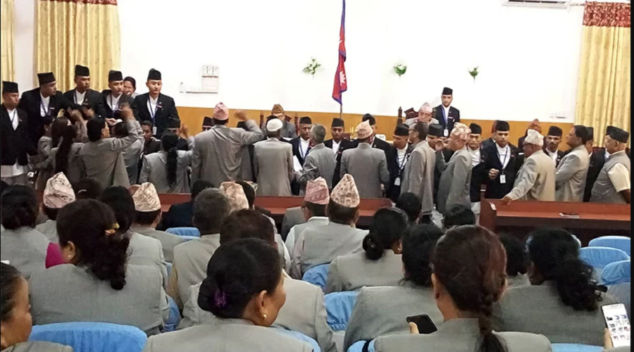 प्रदेशसभामा कांग्रेसको विरोध मनमोहन विश्वविद्यालय विधेयक पेश