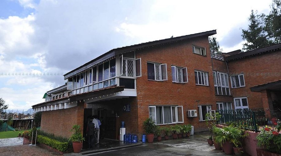 नेकपाका चार नेताको बैठक