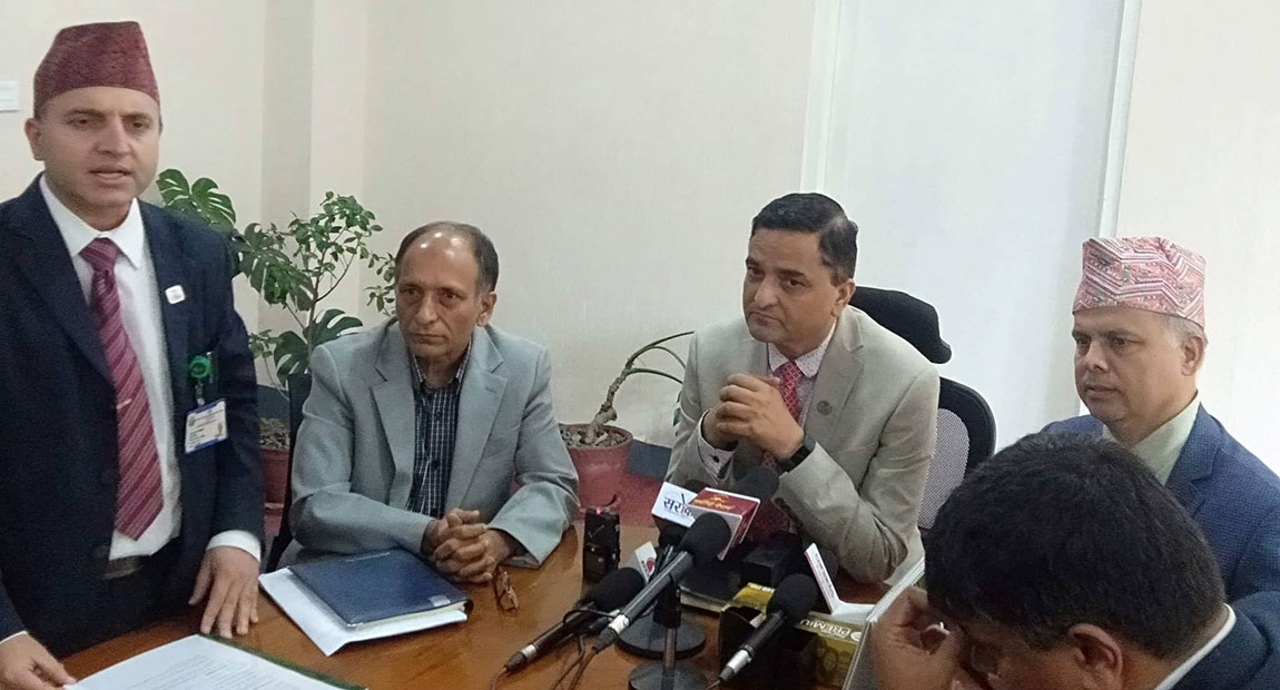 नेपाल एयरलाइन्सलाई पब्लिक कम्पनी बनाउन सुझाव