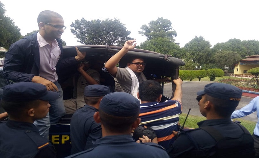 पत्रकार महासंघका सचिवसहित ९ पत्रकार पक्राउ