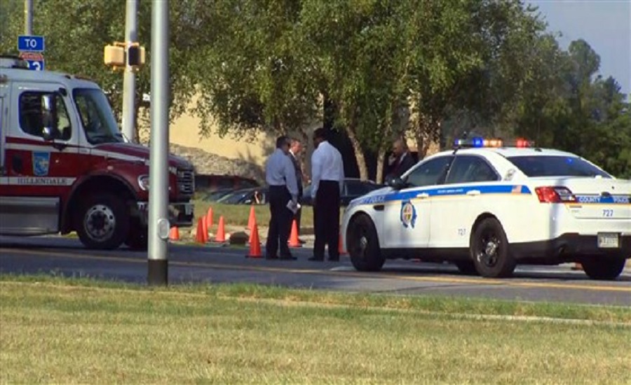 प्रहरीद्धारा अमेरिकामा छुरा प्रहार गरेका व्यक्ति मारिए