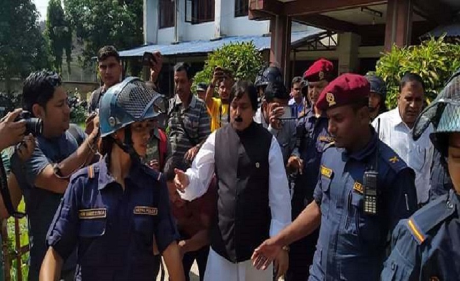 अफताब आलमलाई पार्टीगत कारबाहीबारे काँग्रेसको रणनीति !