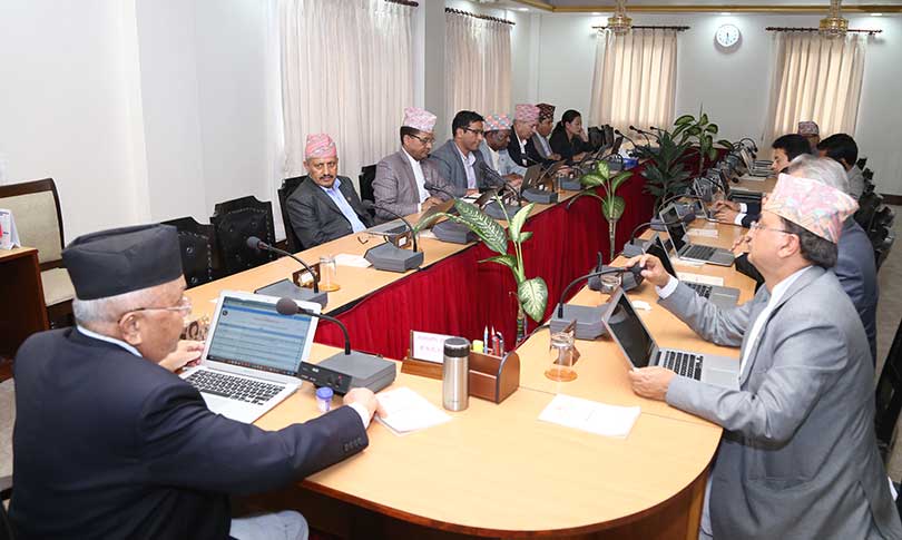 फेरि सर्यो मन्त्रिपरिषद बैठक