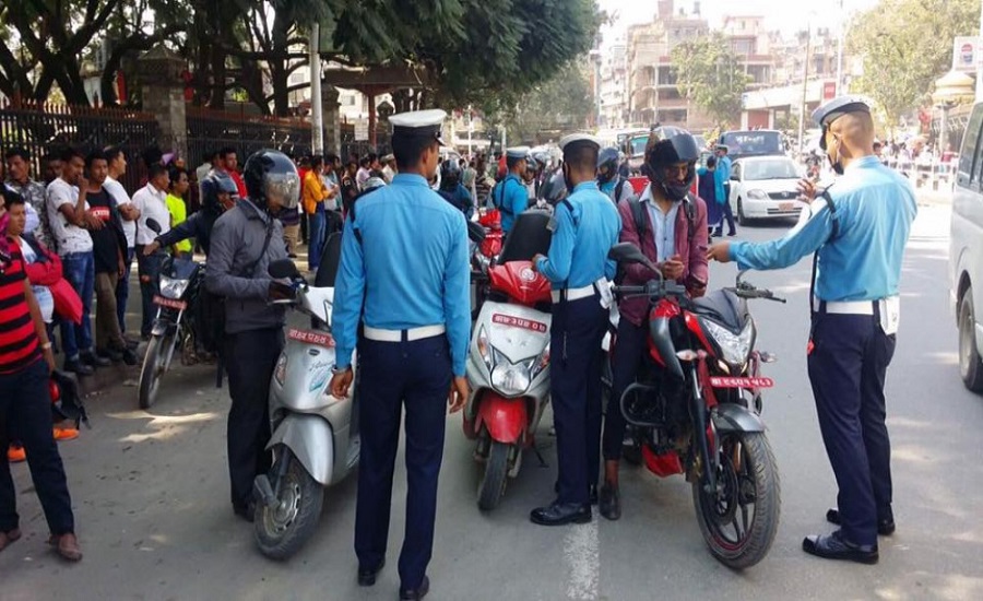 सवारी साधन कारवाहीमा