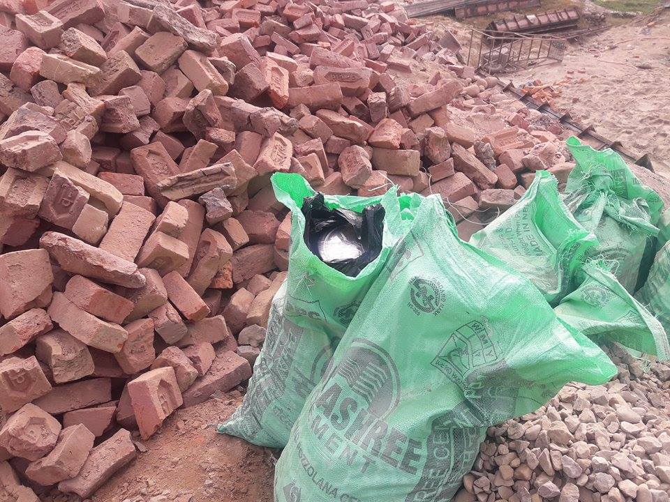 राैतहटमा इटाभट्टामा बम फेला