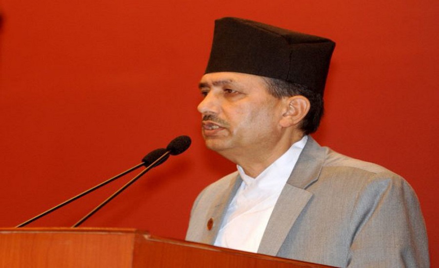 अस्पतालमा राजनीति नगर्न मन्त्री ढकालको आग्रह