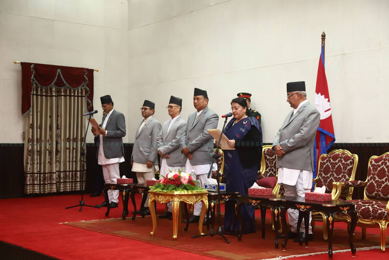 सभामुख अग्नी सापकोटाले राष्ट्रपतिबाट लिए सपथ