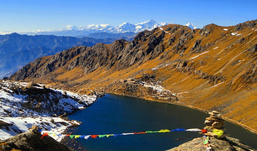 गोसाइँकुण्ड पदयात्रामा गएका तीन जना शुक्रवारदेखि बेपत्ता