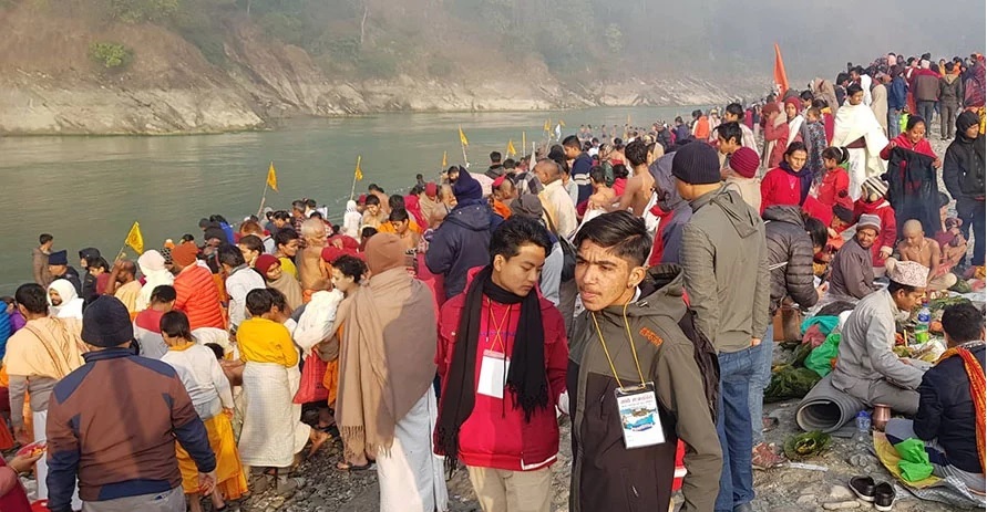 महातीर्थ देवघाटमा पाँच लाख भक्तजनले स्नान गरेँ