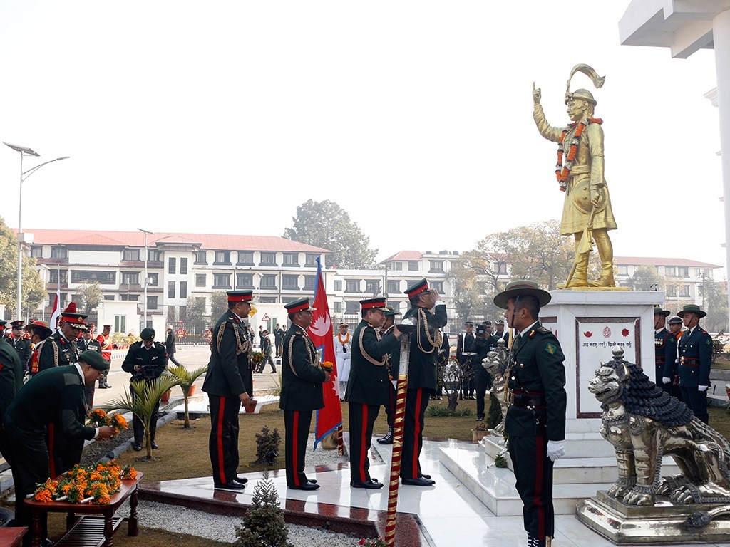 जङ्गी अड्डामा राष्ट्र निर्माताप्रति सलामी अर्पण