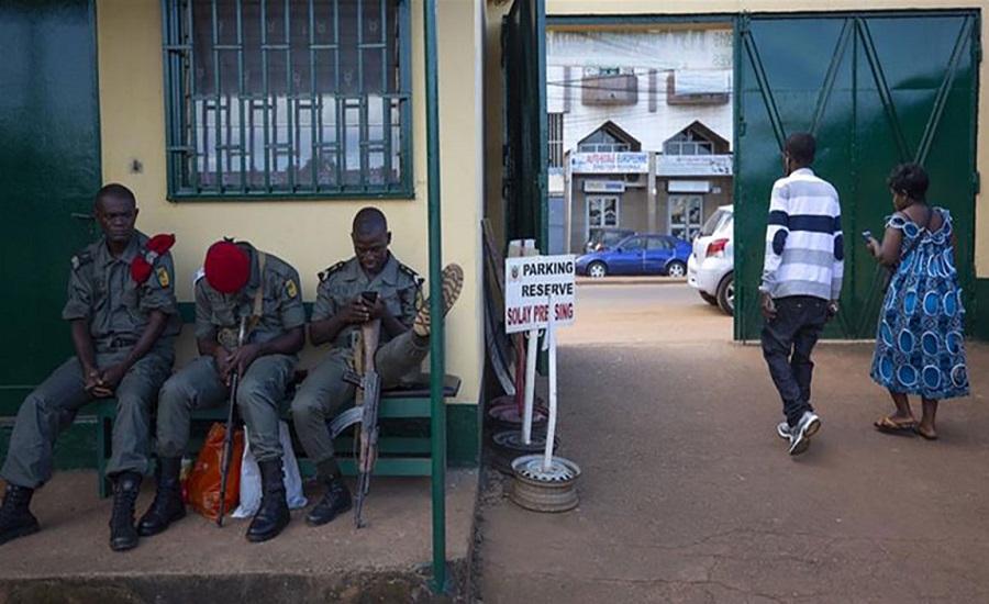 अन्धाधुन्ध गोली प्रहारबाट एकै गाउँका २२ जना मारिए