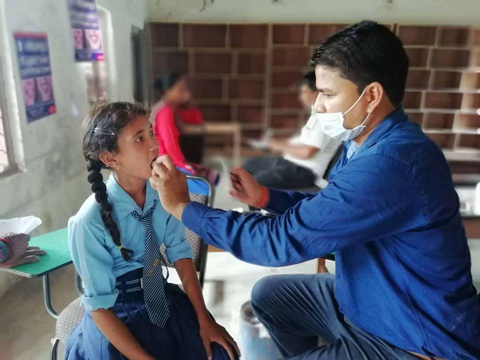 निःशुल्क दन्त परीक्षणमा २ सय विद्यार्थी लाभान्वित