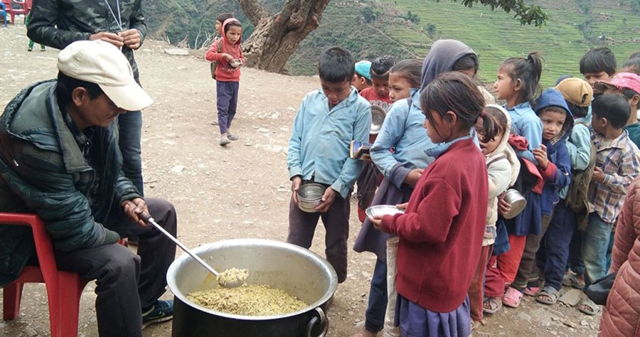 टोखामा ‘मेयर दिवा खाजा कार्यक्रम’ शुभारम्भ