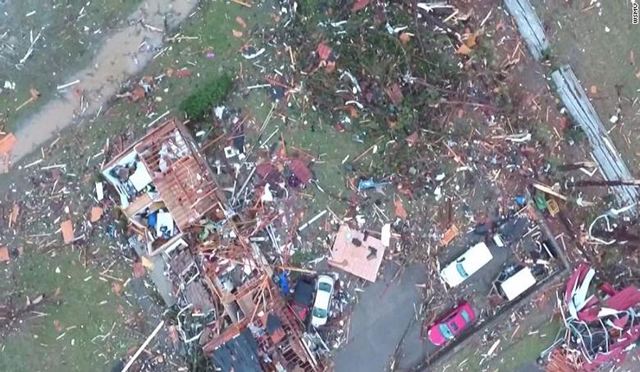 अमेरिकाको टेनेसीमा आएको आँधीमा परी २४ जनाको मृत्यु