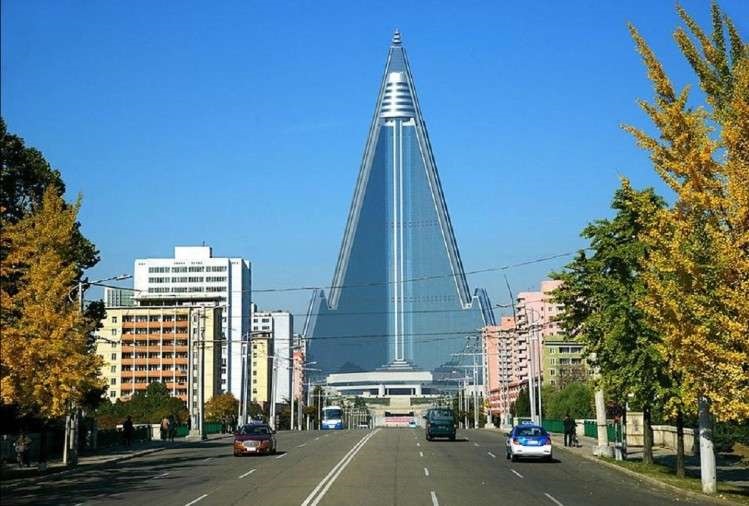 उत्तर कोरियामा डरलाग्दो भूत होटल, ३३ वर्षमा पनि सकिएन निर्माण कार्य