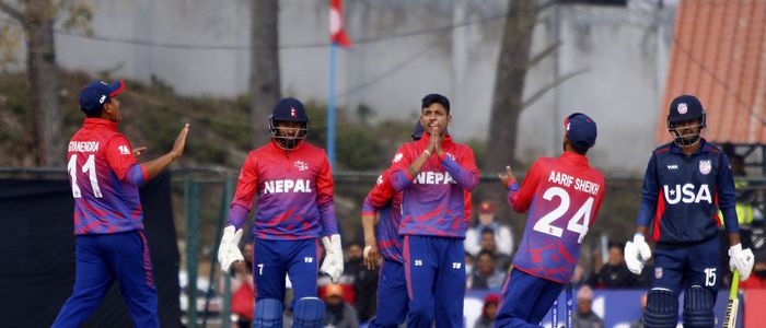 क्रिकेटः थाइल्याण्ड विरुद्ध बलिङ गर्दै नेपाल